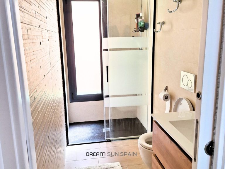 Maison construite en 2020 avec vue sur la mer à Dénia — photo 37