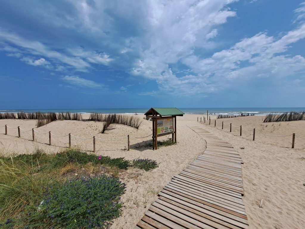 Piso con gran terraza en primera línea de playa