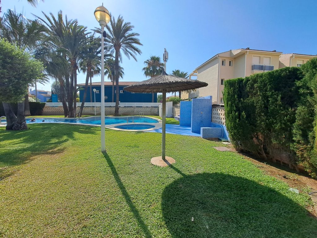 Duplex avec terrasses et piscine à Dénia