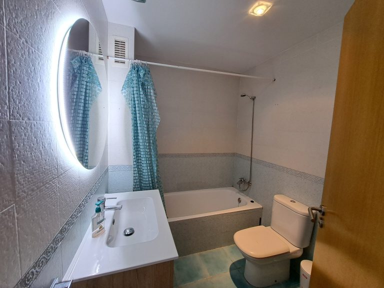 Comodidad y playa en Dénia – Piso con terraza privada en segunda línea de playa. — foto 28