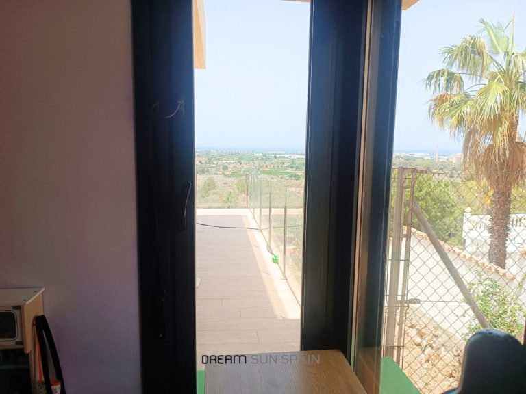 Maison construite en 2020 avec vue sur la mer à Dénia — photo 22