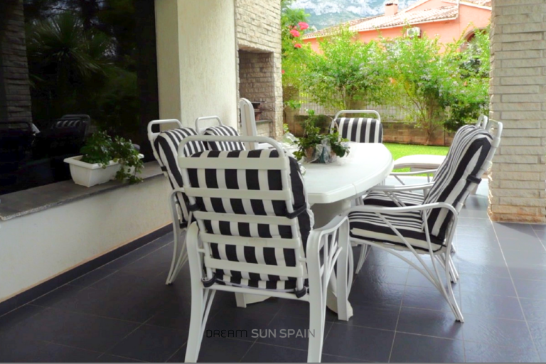 Exclusiva vivienda unifamiliar sobre parcela de 1.145 m². — foto 8