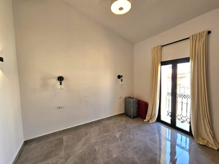 Maison coloniale de luxe dans le centre d’Ondara : un bien unique avec patio privé. — photo 57
